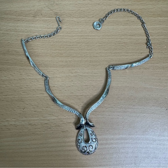 Vintage Silver Necklace - Picture 6 of 7